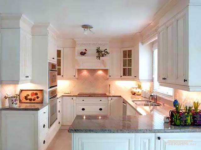 Подсветка рабочего стола кухни в английском стиле